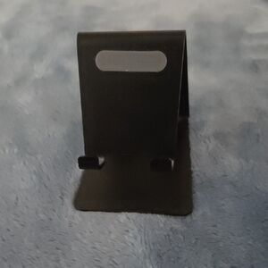 Black Phone Stand